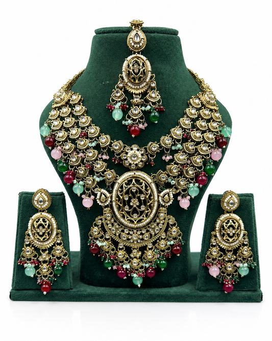 Cielo Choker Kundan Necklace Set