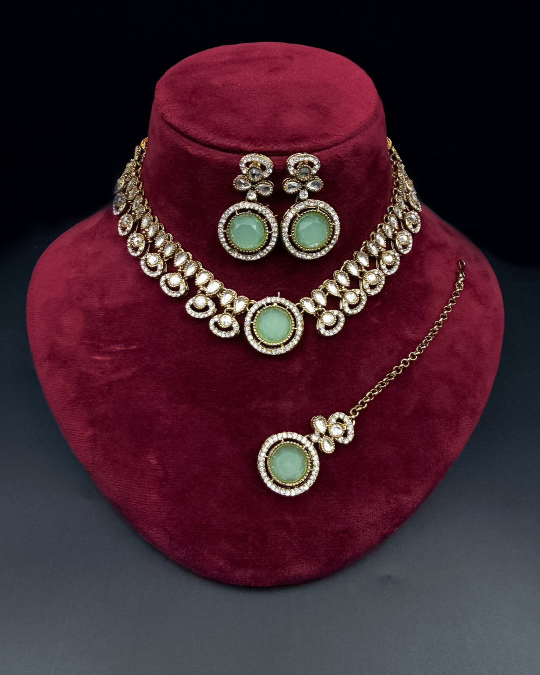 Capri Chokar Necklace Set