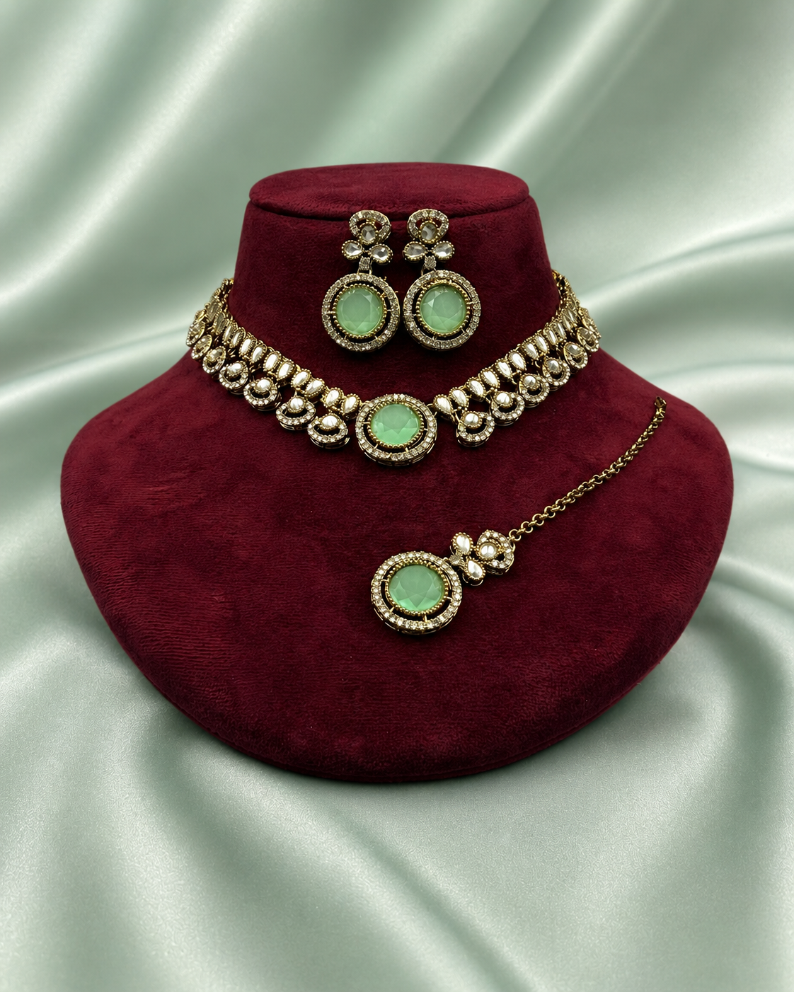 Capri Chokar Necklace Set