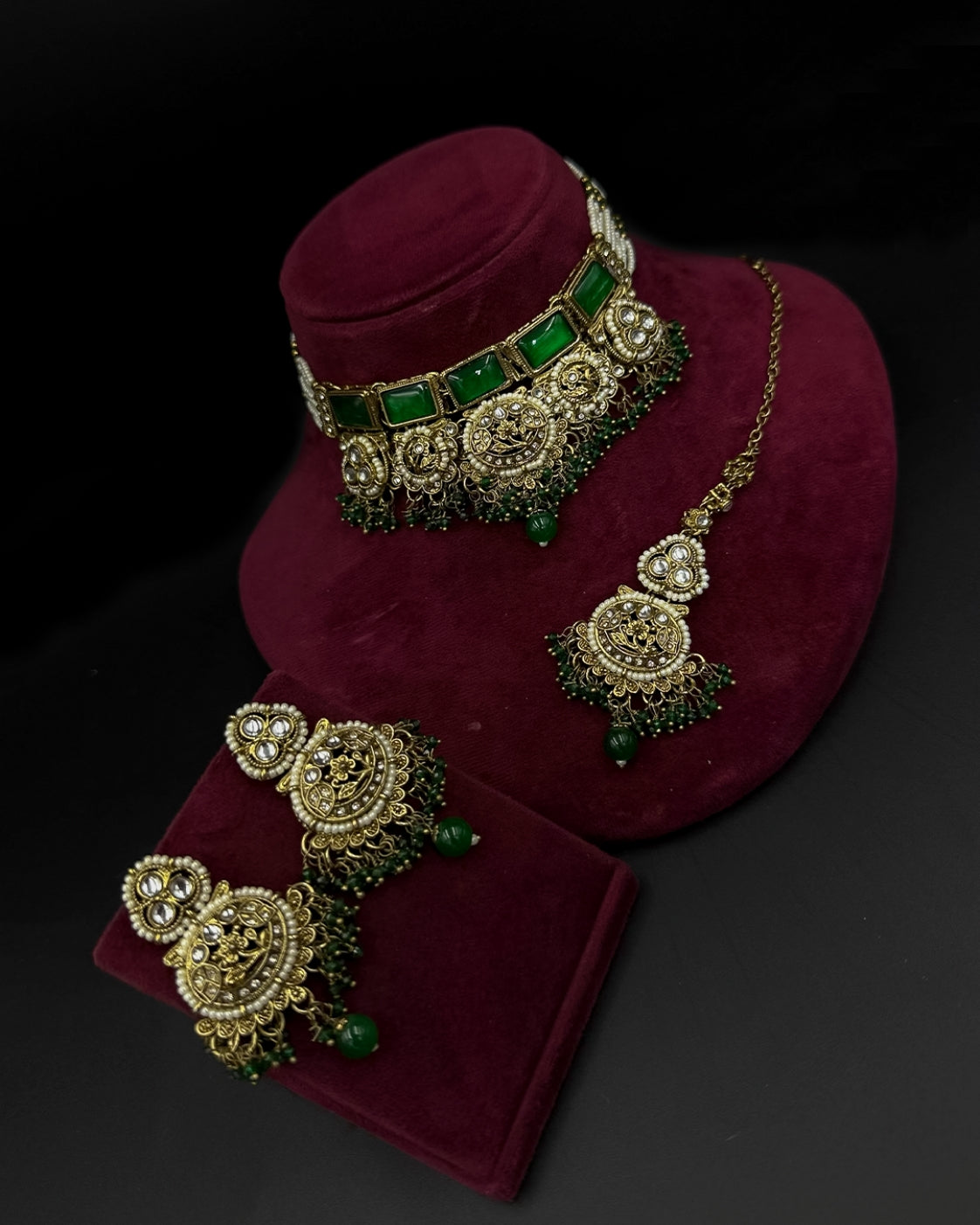 Fable Choker Kundan Necklace Set