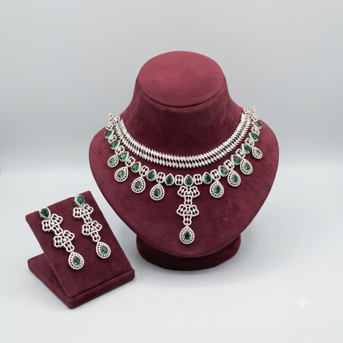 Kiara Teardrop Halo Choker Necklace Set