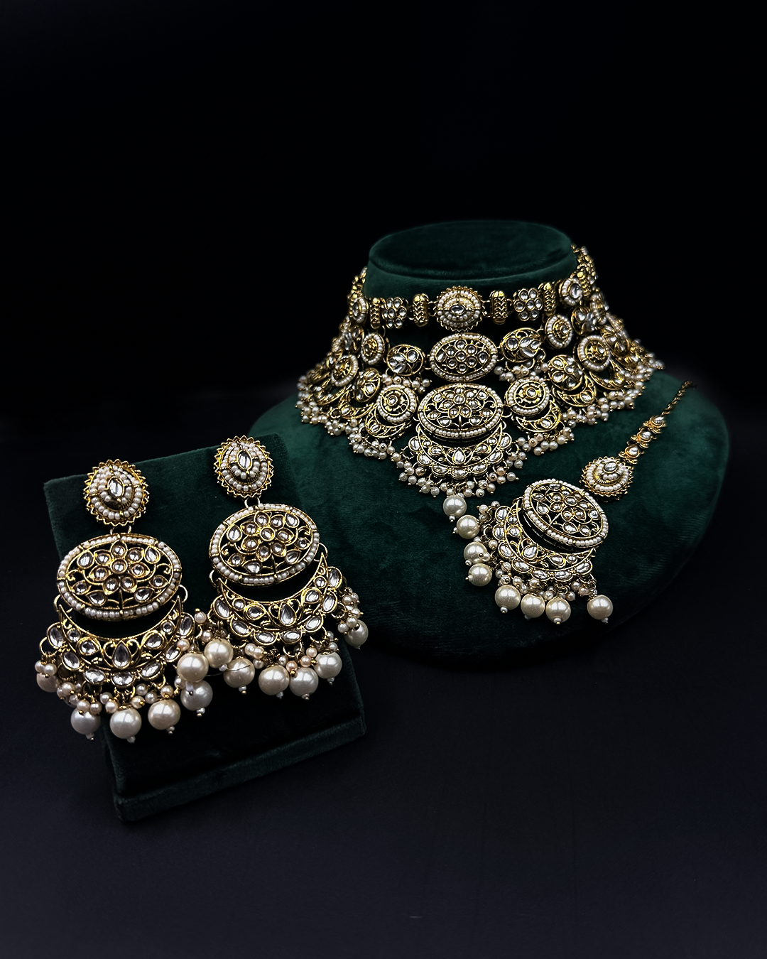 Azzaro Choker Kundan Necklace Set